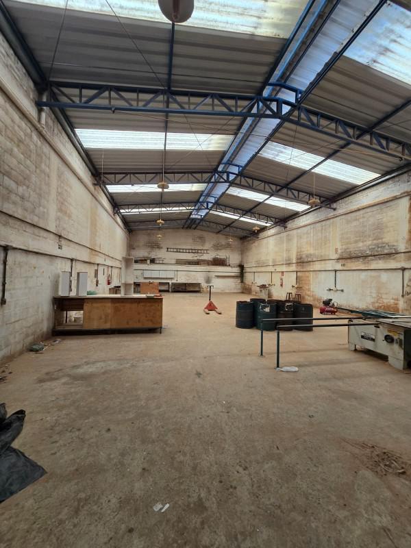 Galpão, Parque Ayrton Senna, 0 Quarto, 0 Vaga