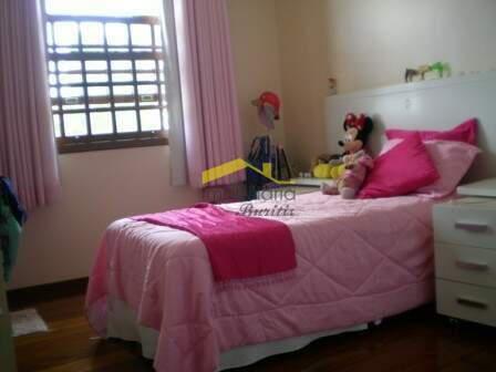 Casa, Estoril, 4 Quartos, 4 Vagas, 1 Suíte