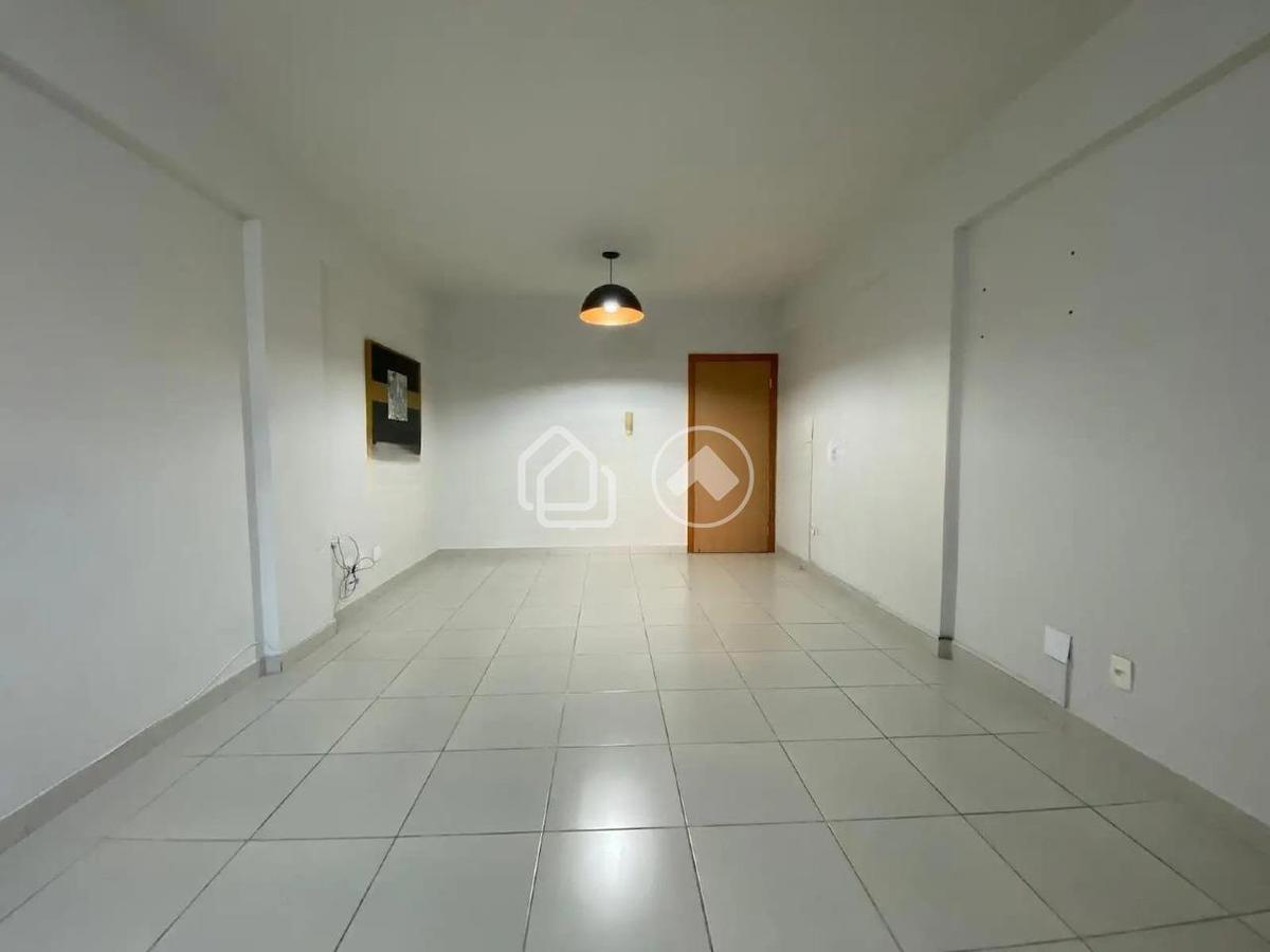 Sala, Padre Eustáquio