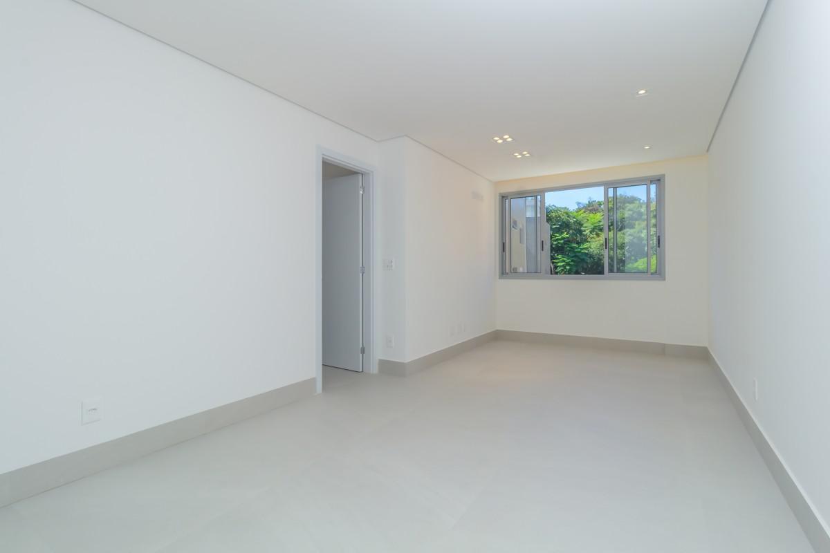 Apartamento, Sagrada Família, 3 Quartos, 2 Vagas, 1 Suíte