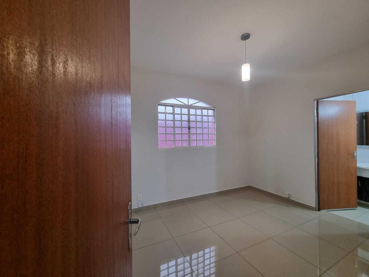 Casa, Jardim Riacho das Pedras, 3 Quartos, 2 Vagas, 1 Suíte