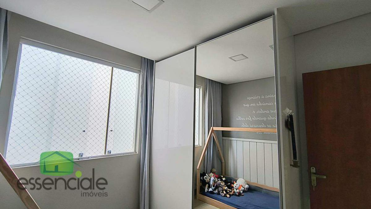 Casa, Europa, 3 Quartos, 4 Vagas, 1 Suíte