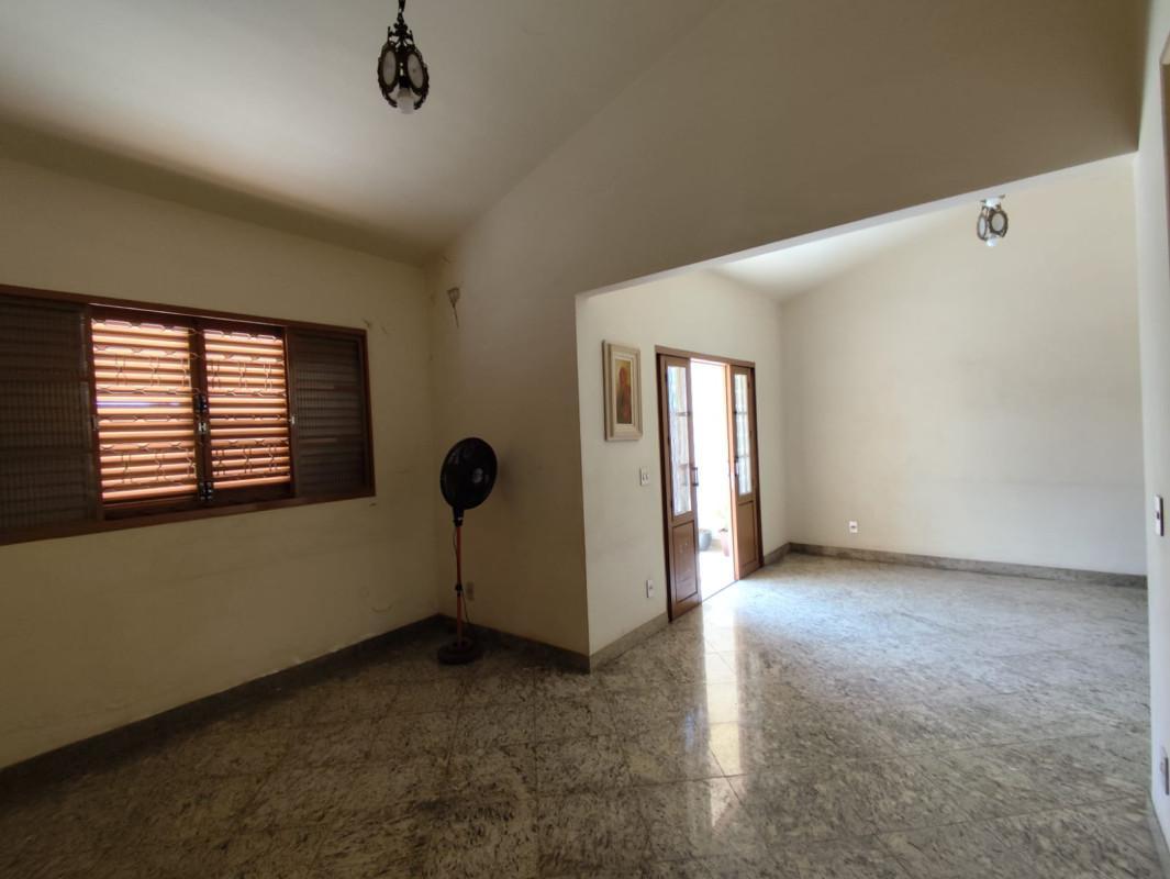 Casa, Padre Eustáquio, 7 Quartos, 4 Vagas, 2 Suítes