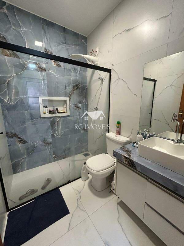 Casa, Barreiro, 2 Quartos, 2 Vagas, 1 Suíte