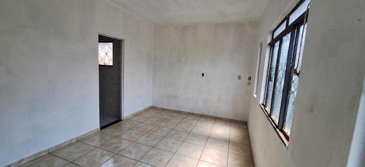 Casa, Centro, 5 Quartos, 0 Vaga, 1 Suíte