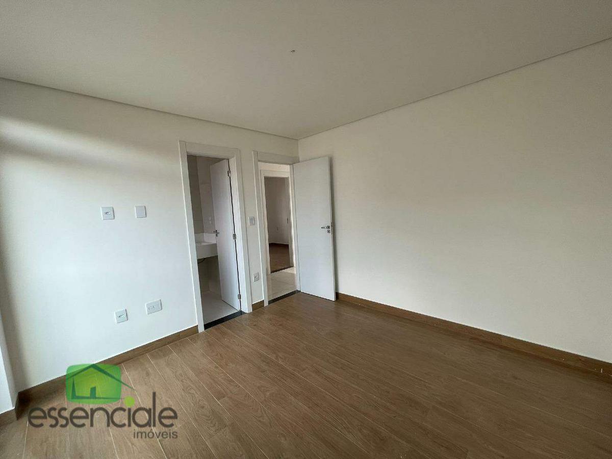 Cobertura, Jardim Riacho das Pedras, 3 Quartos, 4 Vagas, 1 Suíte