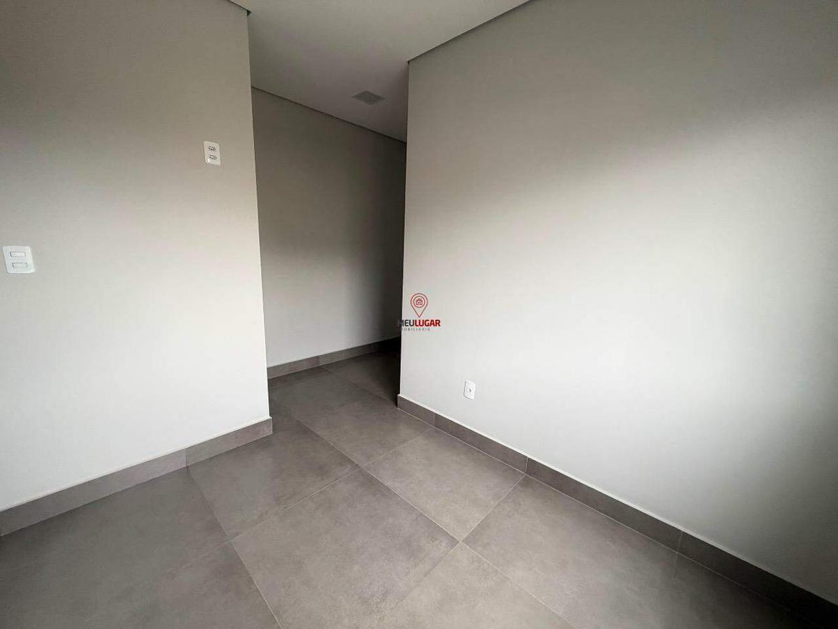 Casa, São Pedro, 3 Quartos, 2 Vagas, 1 Suíte