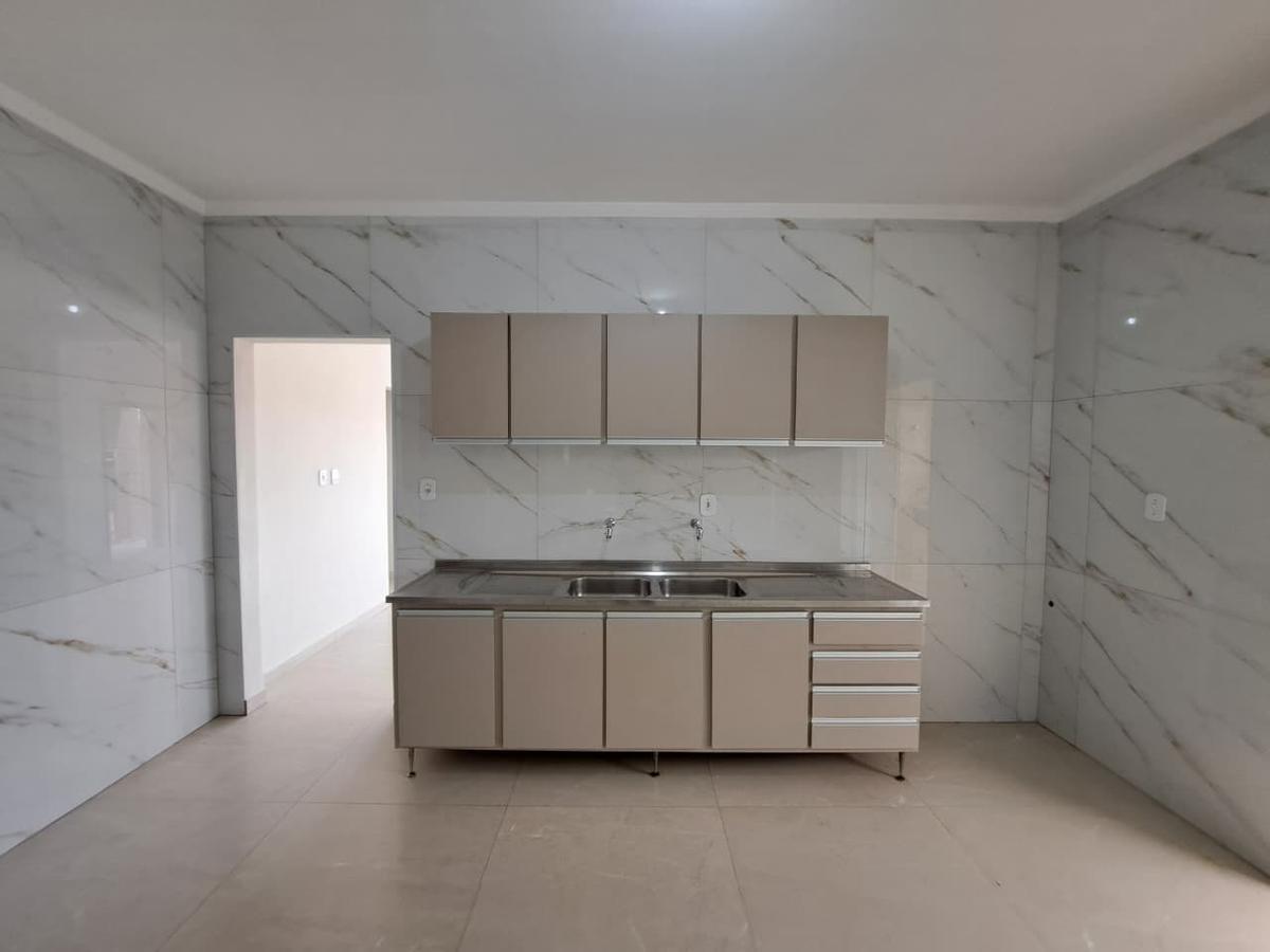 Casa, Centro, 3 Quartos, 0 Vaga