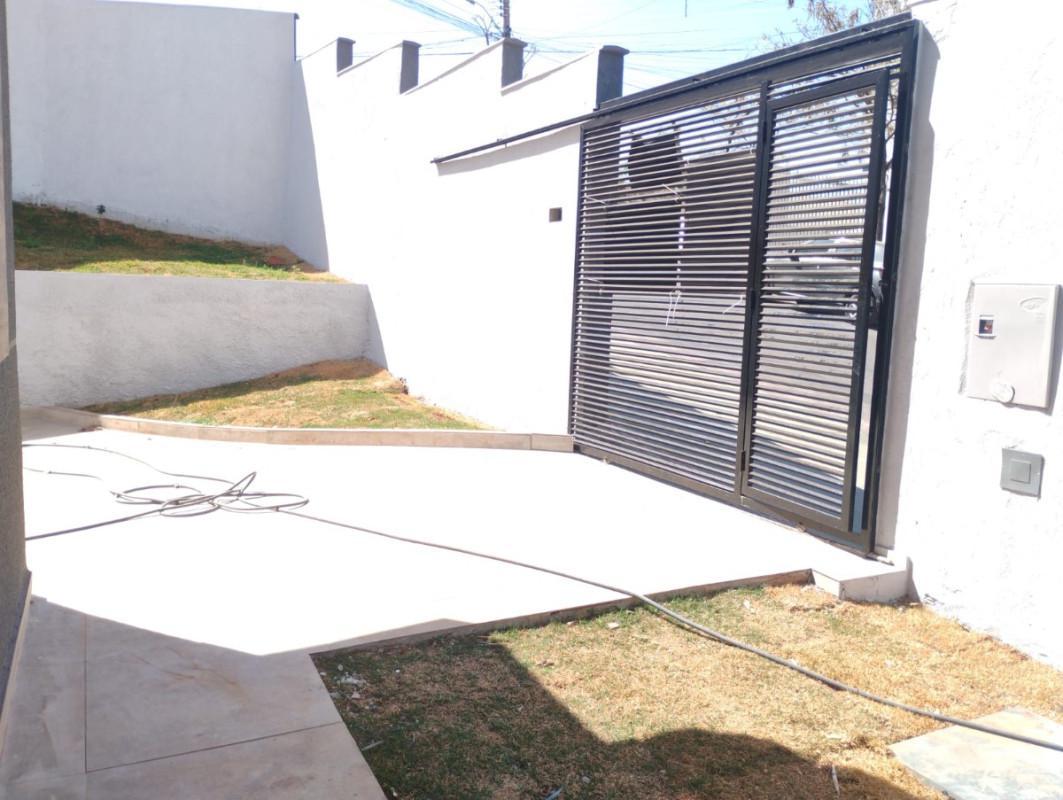 Casa, Manacás, 3 Quartos, 2 Vagas, 1 Suíte