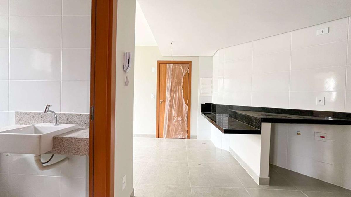 Apartamento, Funcionários, 2 Quartos, 1 Vaga