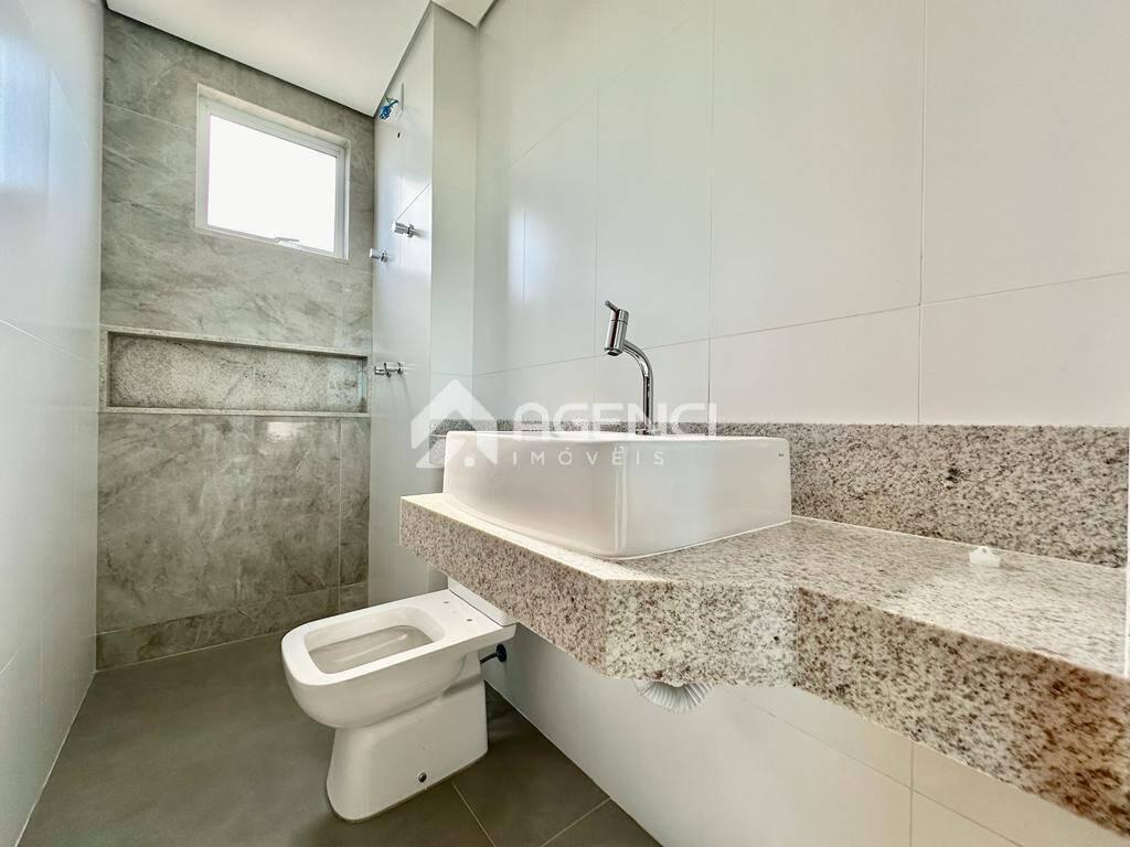 Cobertura, Serrano, 4 Quartos, 0 Vaga, 1 Suíte