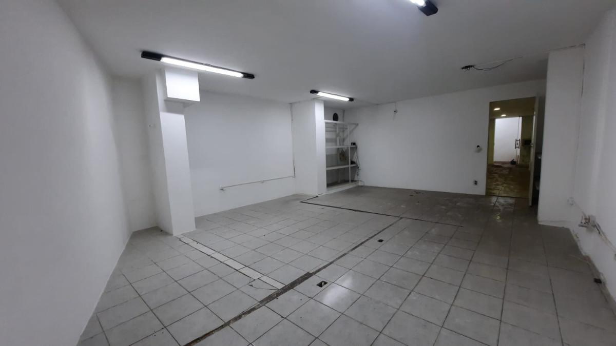 Andar, Centro, 0 Quarto, 0 Vaga