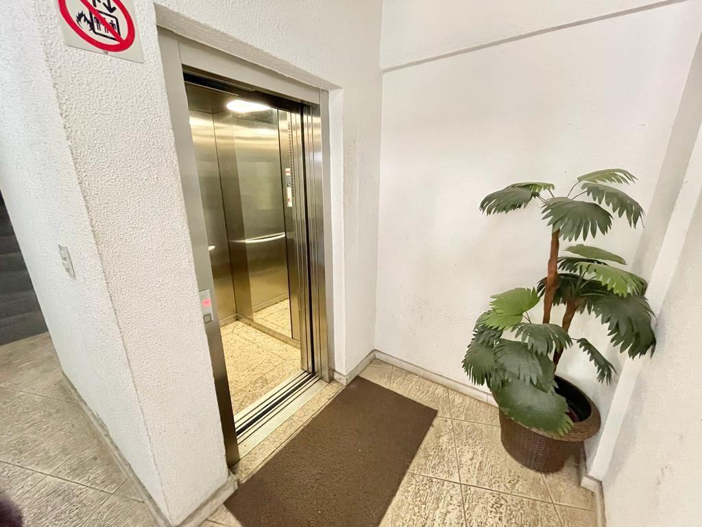 Sala, Liberdade, 0 Quarto, 2 Vagas