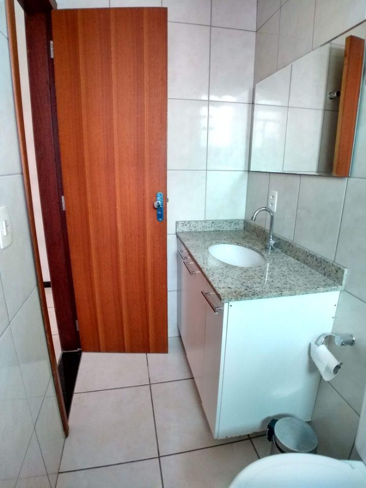 Casa, Cabral, 2 Quartos, 1 Vaga