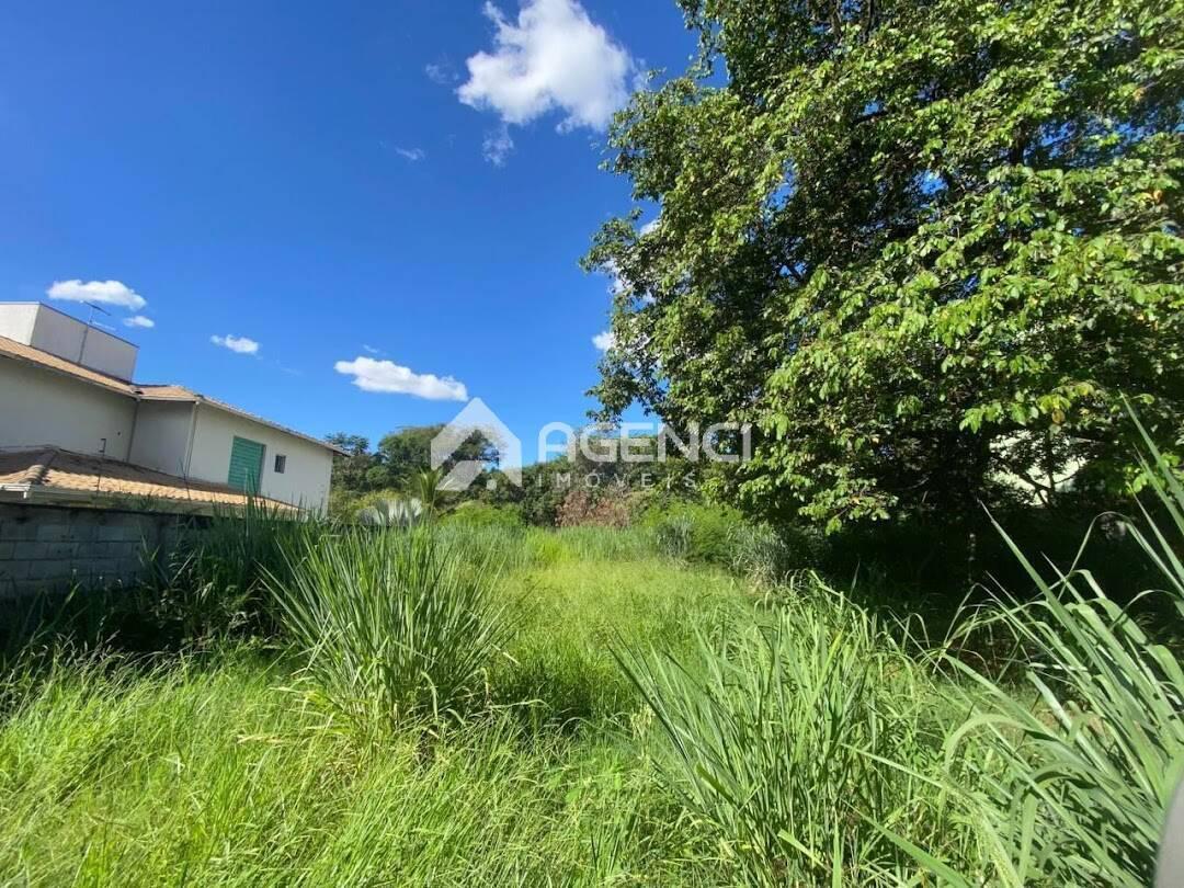 Área Privativa, Bandeirantes (pampulha), 0 Quarto, 0 Vaga, 0 Suíte