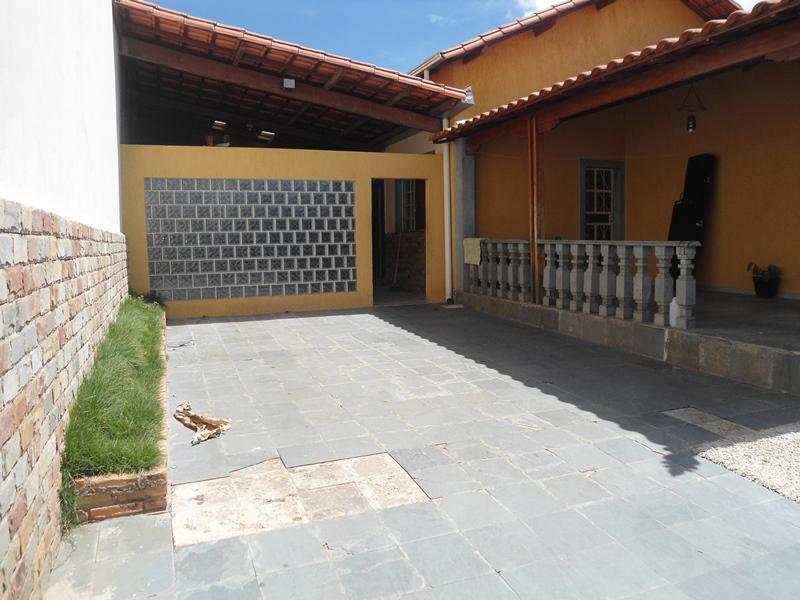 Casa, Bandeirantes, 4 Quartos, 4 Vagas, 2 Suítes