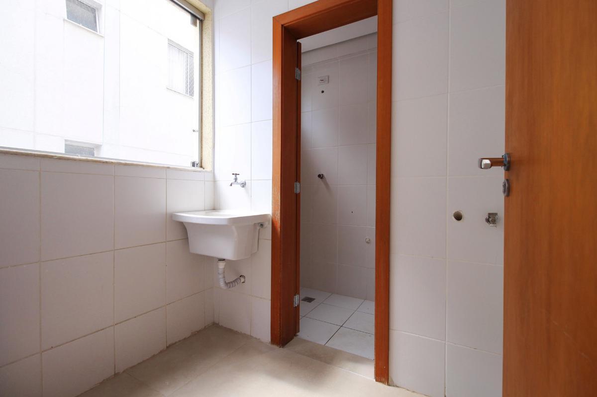 Apartamento, Sagrada Família, 3 Quartos, 2 Vagas, 1 Suíte