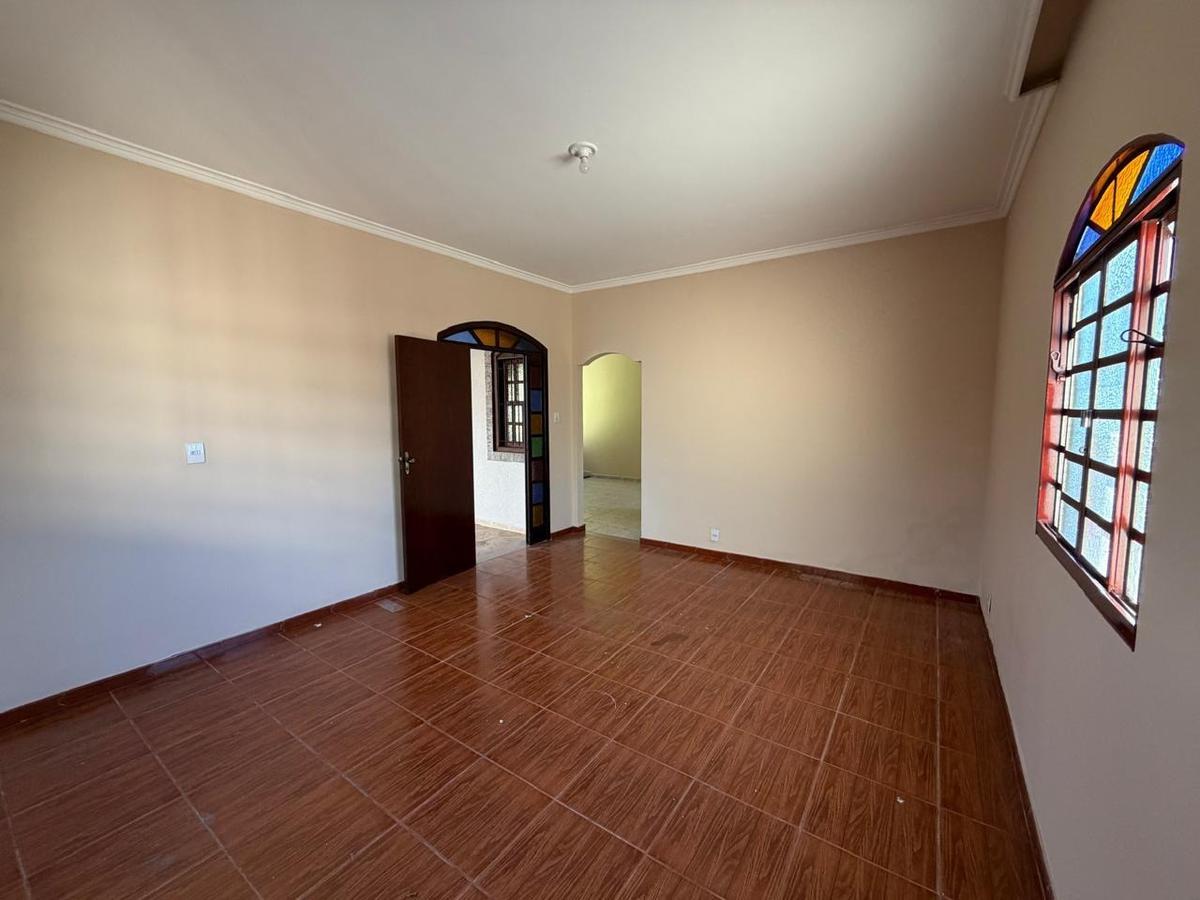 Casa, Alvorada, 4 Quartos, 2 Vagas, 1 Suíte
