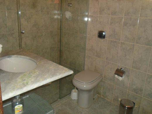 Casa, Planalto, 3 Quartos, 4 Vagas, 1 Suíte