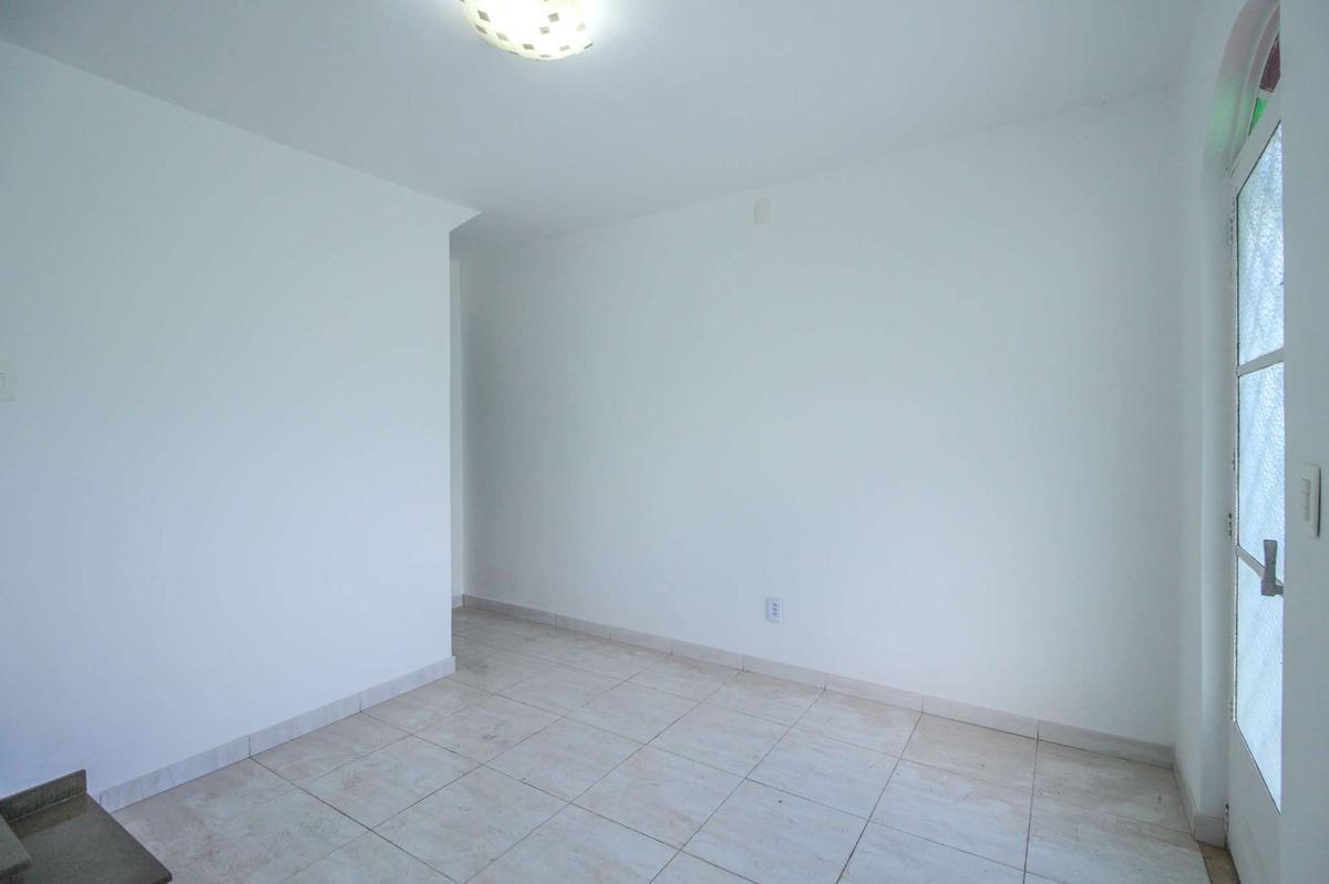 Casa, São João Batista (venda Nova), 2 Quartos, 0 Vaga