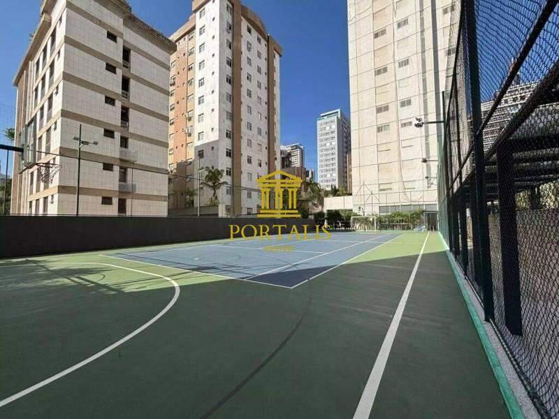 Apartamento, Funcionários, 4 Quartos, 4 Vagas, 2 Suítes