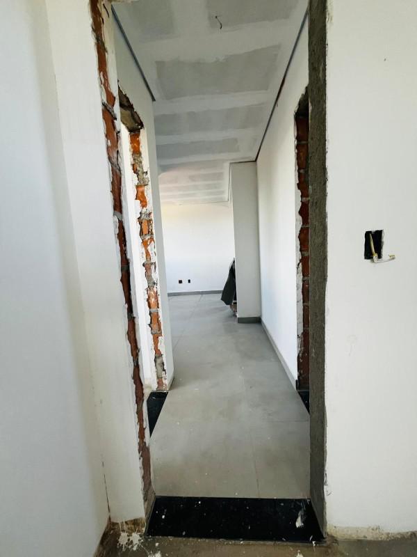 Cobertura, Novo Eldorado, 2 Quartos, 2 Vagas, 1 Suíte