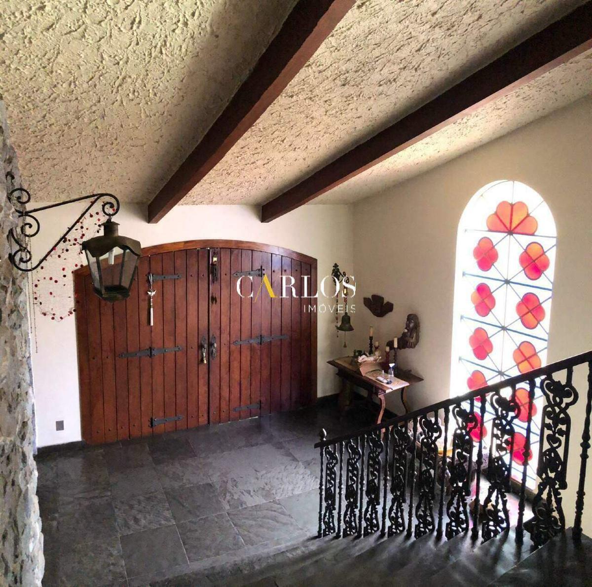 Casa Comercial, Santa Lúcia, 4 Quartos, 3 Vagas, 2 Suítes