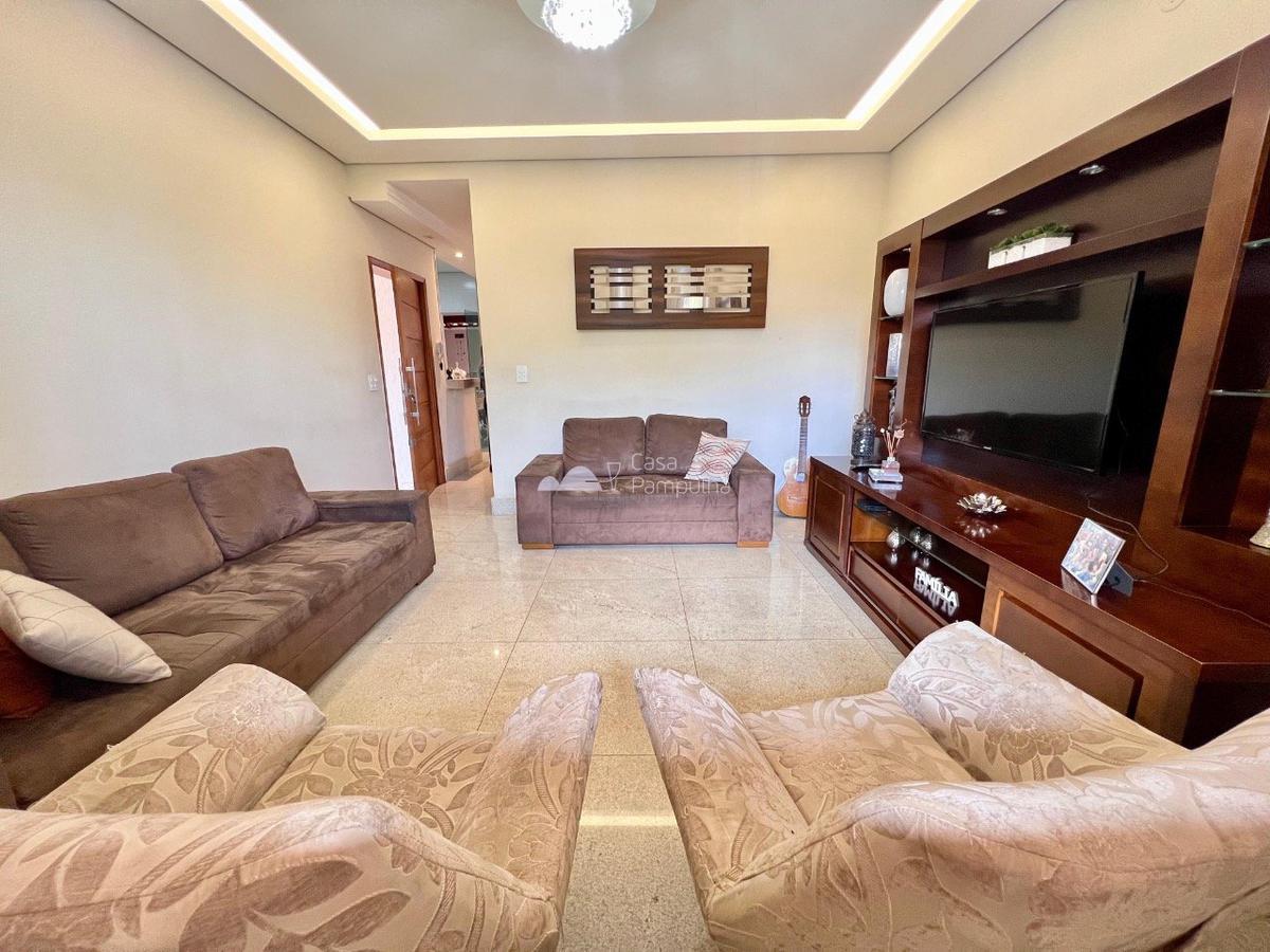 Casa, Planalto, 4 Quartos, 4 Vagas, 1 Suíte