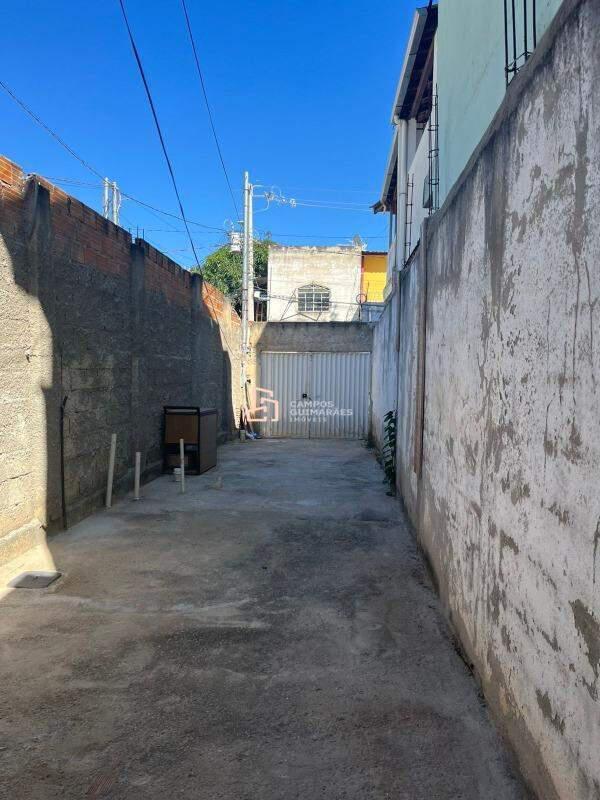 Casa, Santa Terezinha, 2 Quartos, 3 Vagas