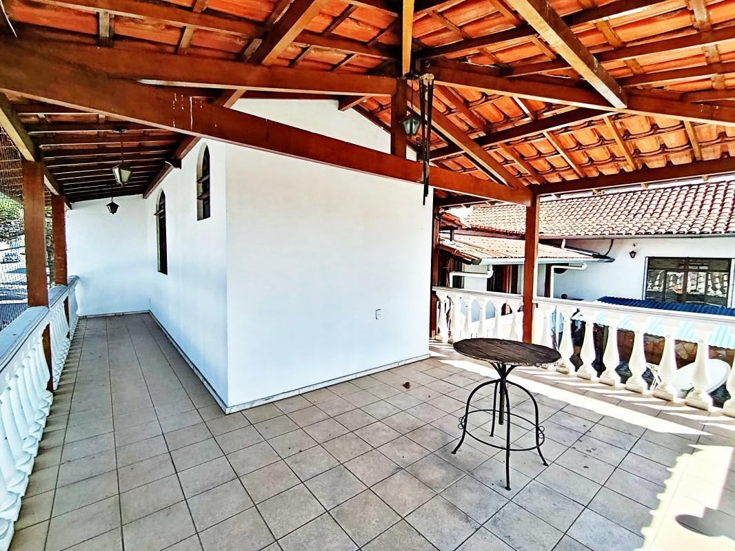 Casa, Caiçaras, 3 Quartos, 4 Vagas, 1 Suíte