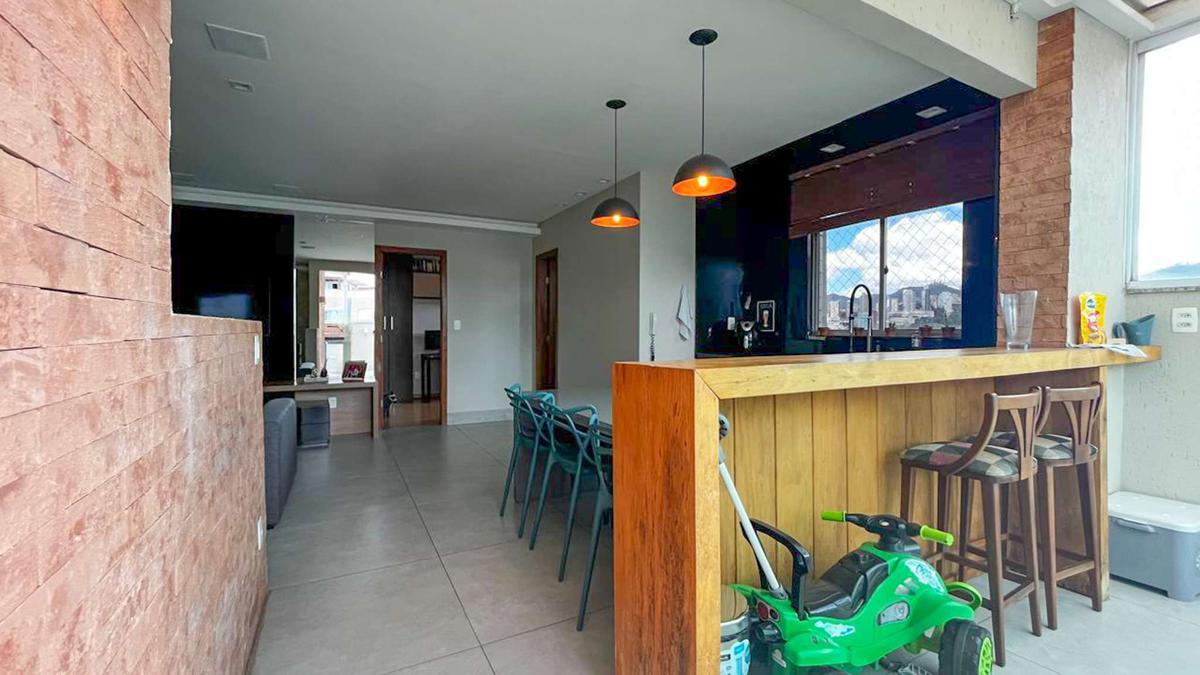 Cobertura, Buritis, 3 Quartos, 2 Vagas, 1 Suíte