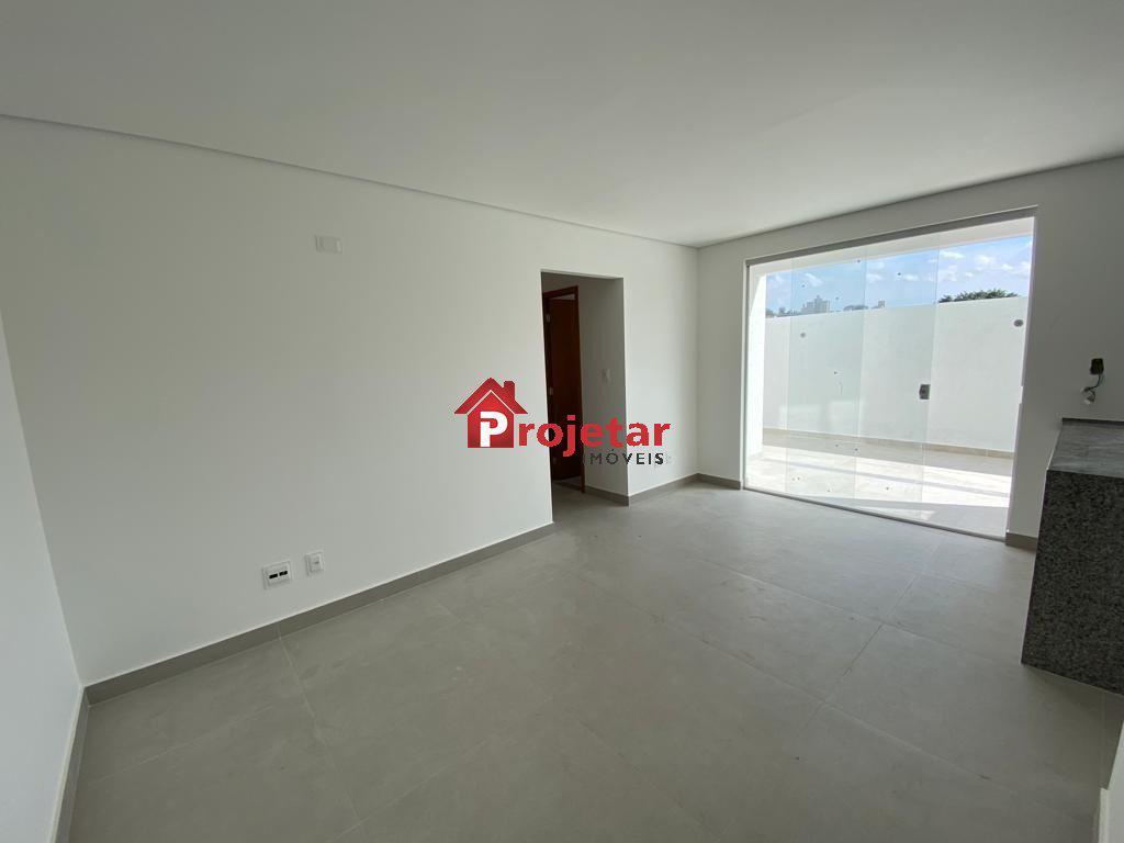 Apartamento, Sagrada Família, 2 Quartos, 2 Vagas, 1 Suíte