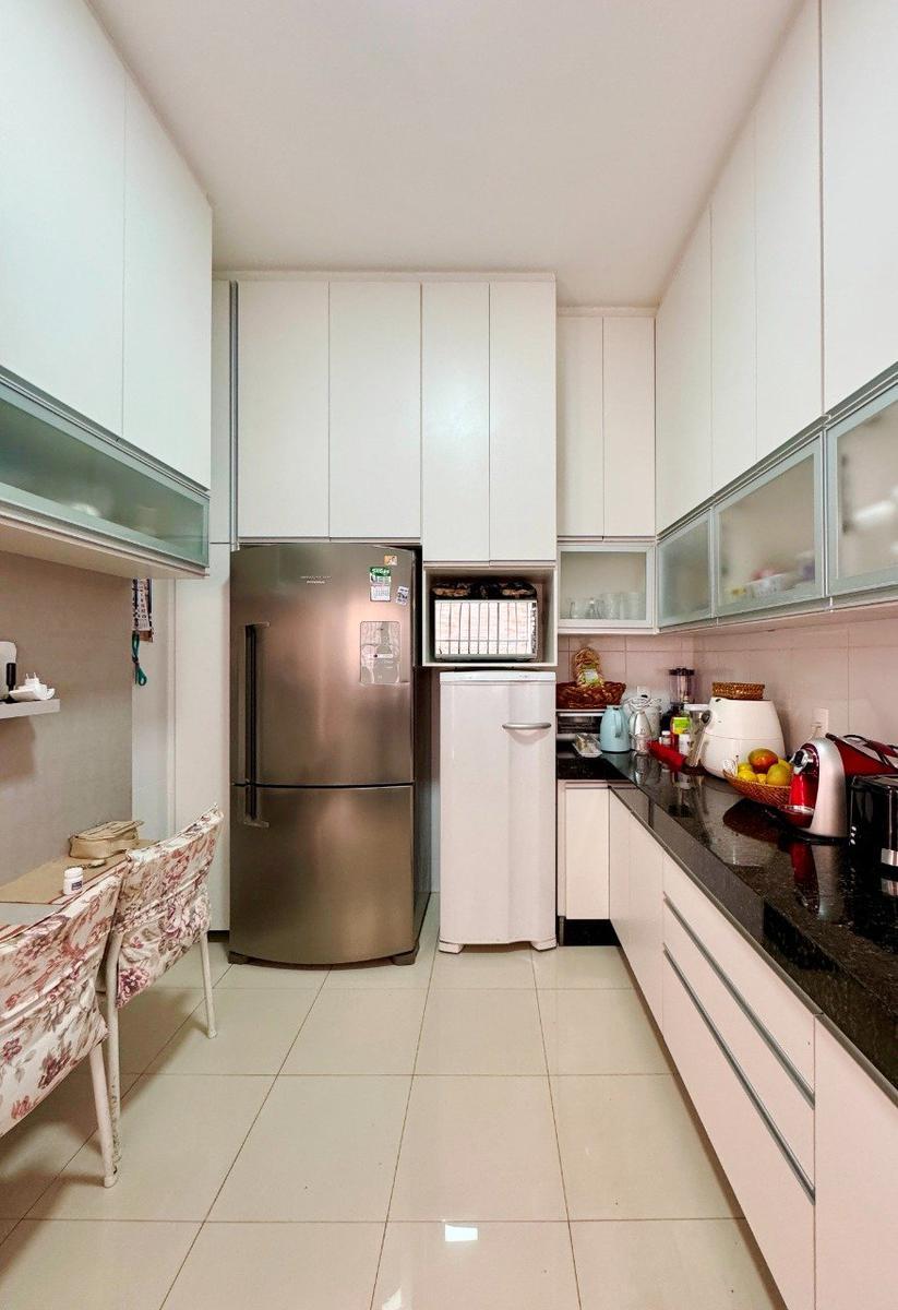 Casa, Santa Amélia, 3 Quartos, 10 Vagas, 1 Suíte