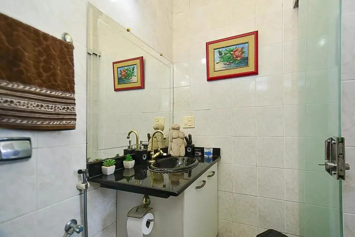 Apartamento, Sagrada Família, 2 Quartos, 1 Vaga, 1 Suíte