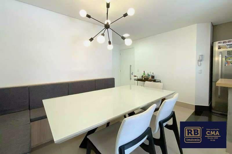 Apartamento, Funcionários, 2 Quartos, 2 Vagas, 2 Suítes