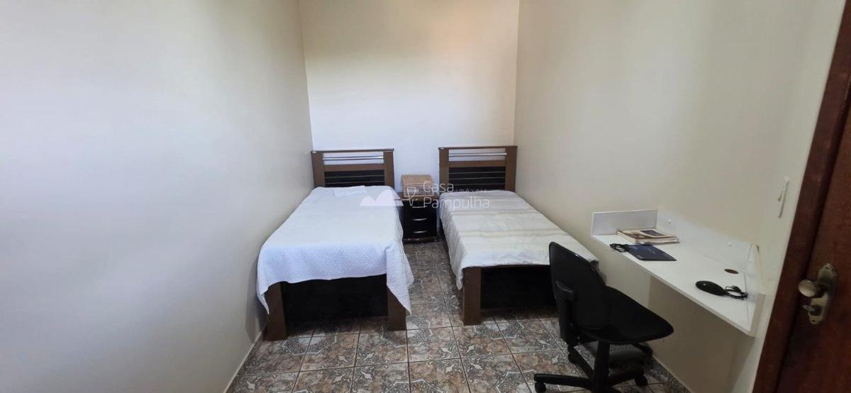 Casa, Trevo, 4 Quartos, 2 Vagas, 1 Suíte