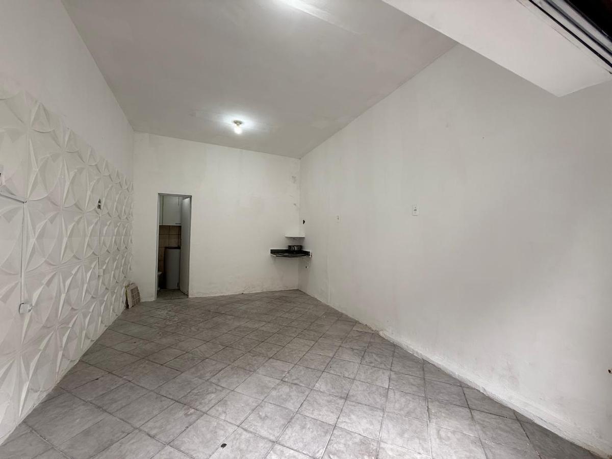 Andar, Santa Cruz, 0 Quarto, 0 Vaga