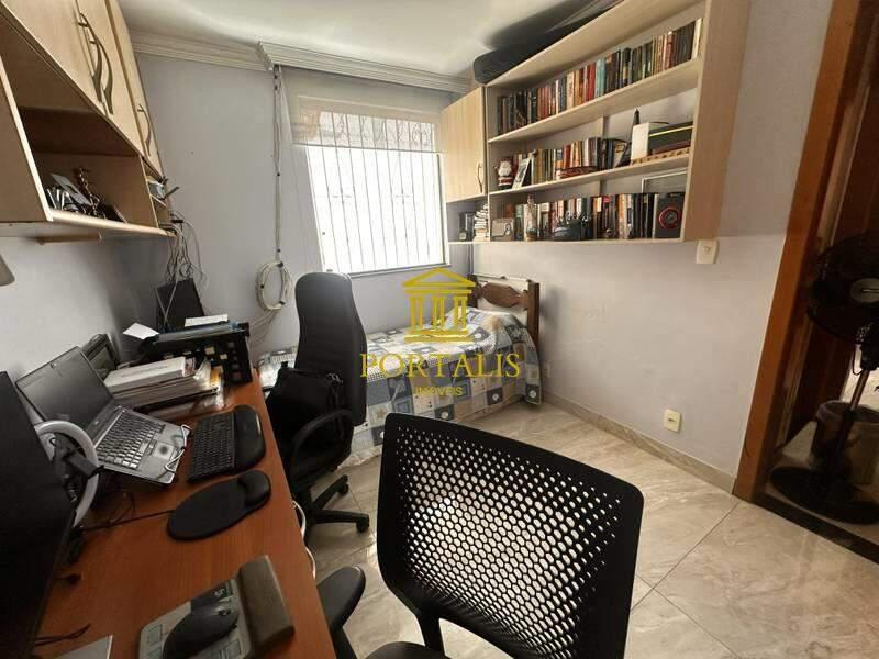 Casa, Fernão Dias, 3 Quartos, 2 Vagas, 1 Suíte