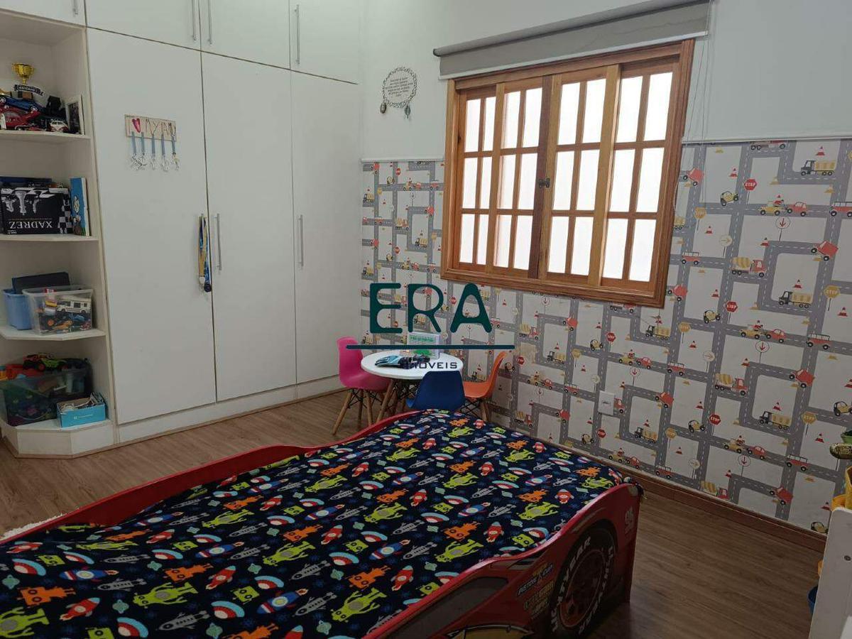 Casa, Jardim América, 3 Quartos, 4 Vagas, 2 Suítes