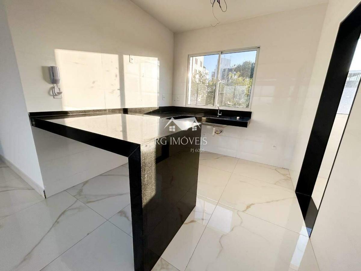 Apartamento, Barreiro, 3 Quartos, 2 Vagas, 1 Suíte