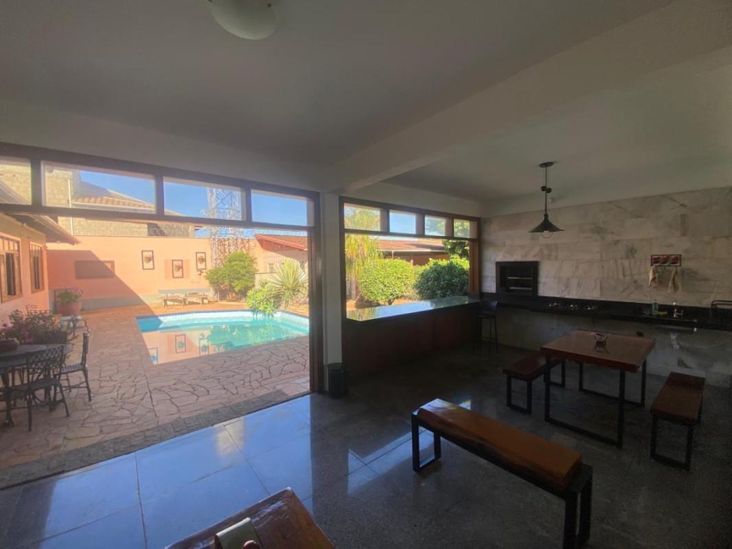 Casa, Nossa Senhora do Carmo, 4 Quartos, 4 Vagas, 2 Suítes