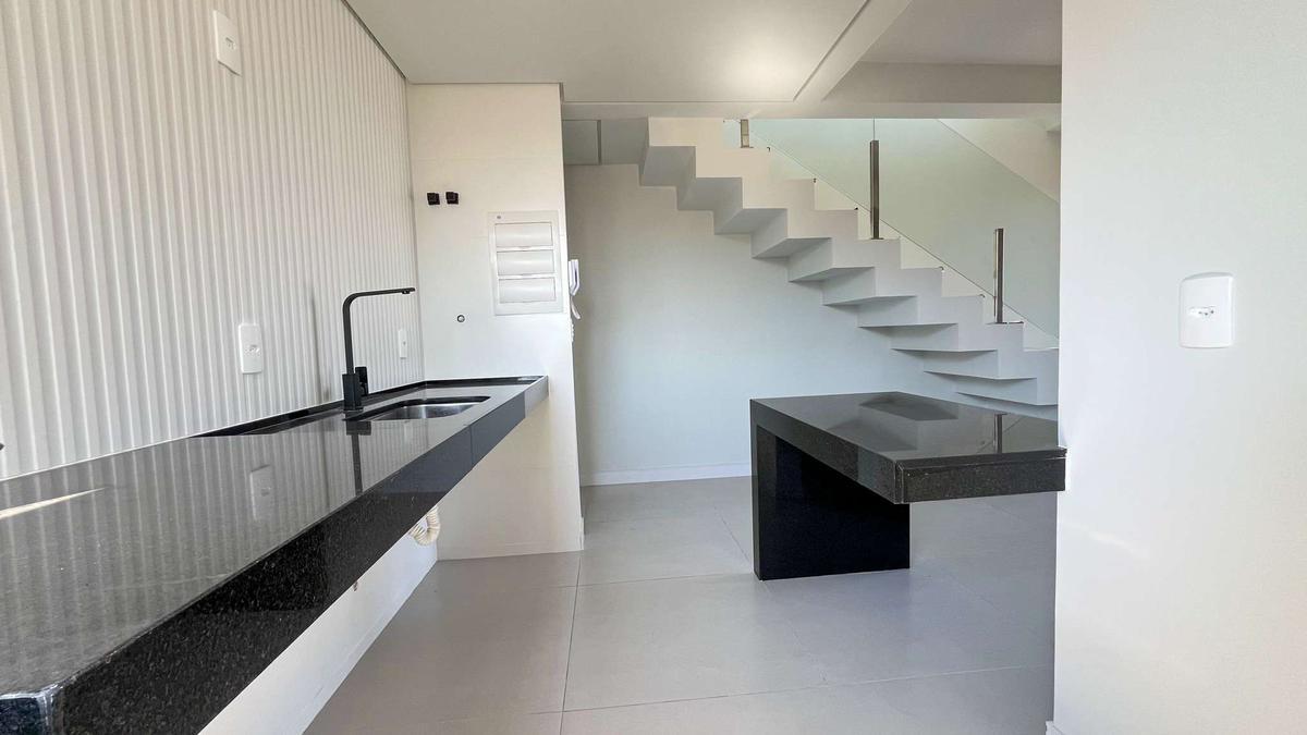 Cobertura, Santa Inês, 3 Quartos, 2 Vagas, 1 Suíte