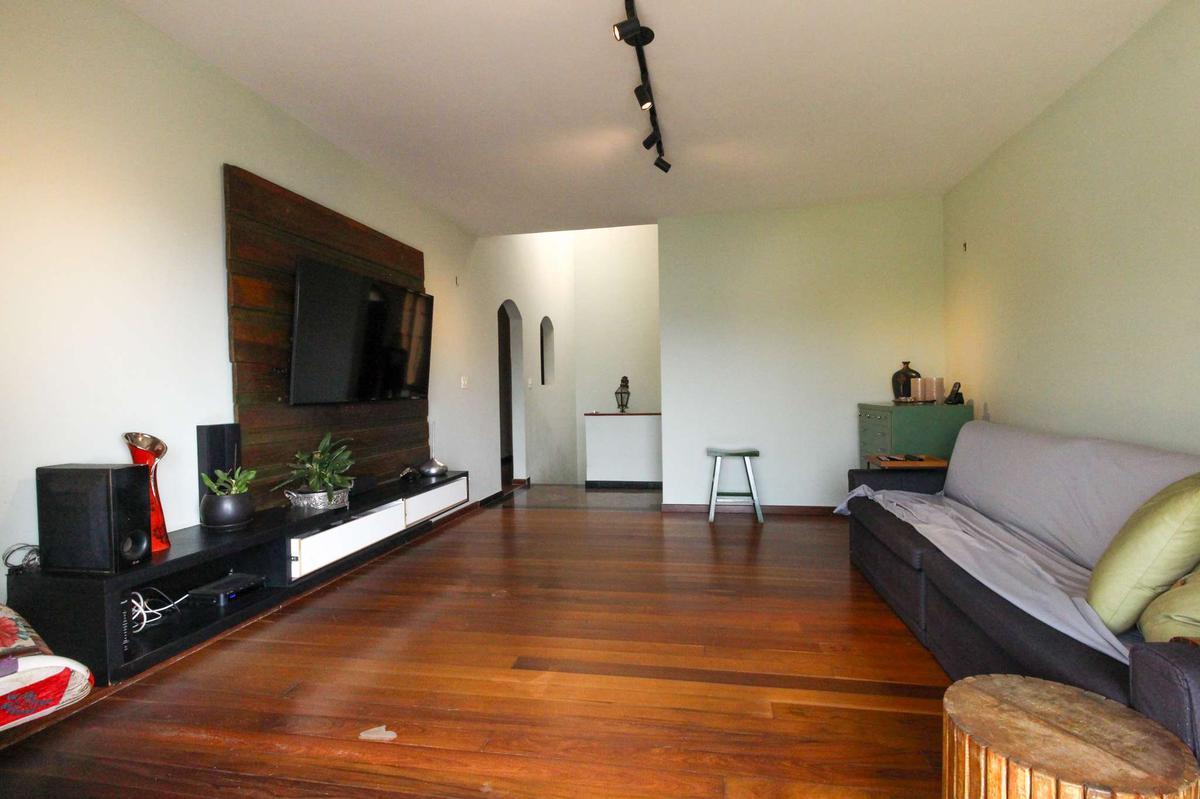 Casa, Buritis, 4 Quartos, 4 Vagas, 1 Suíte