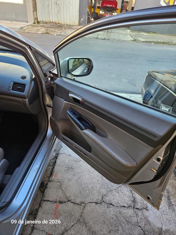 Honda Civic Sedan Lxs 1.8/1.8 Flex 16v Aut. 4p