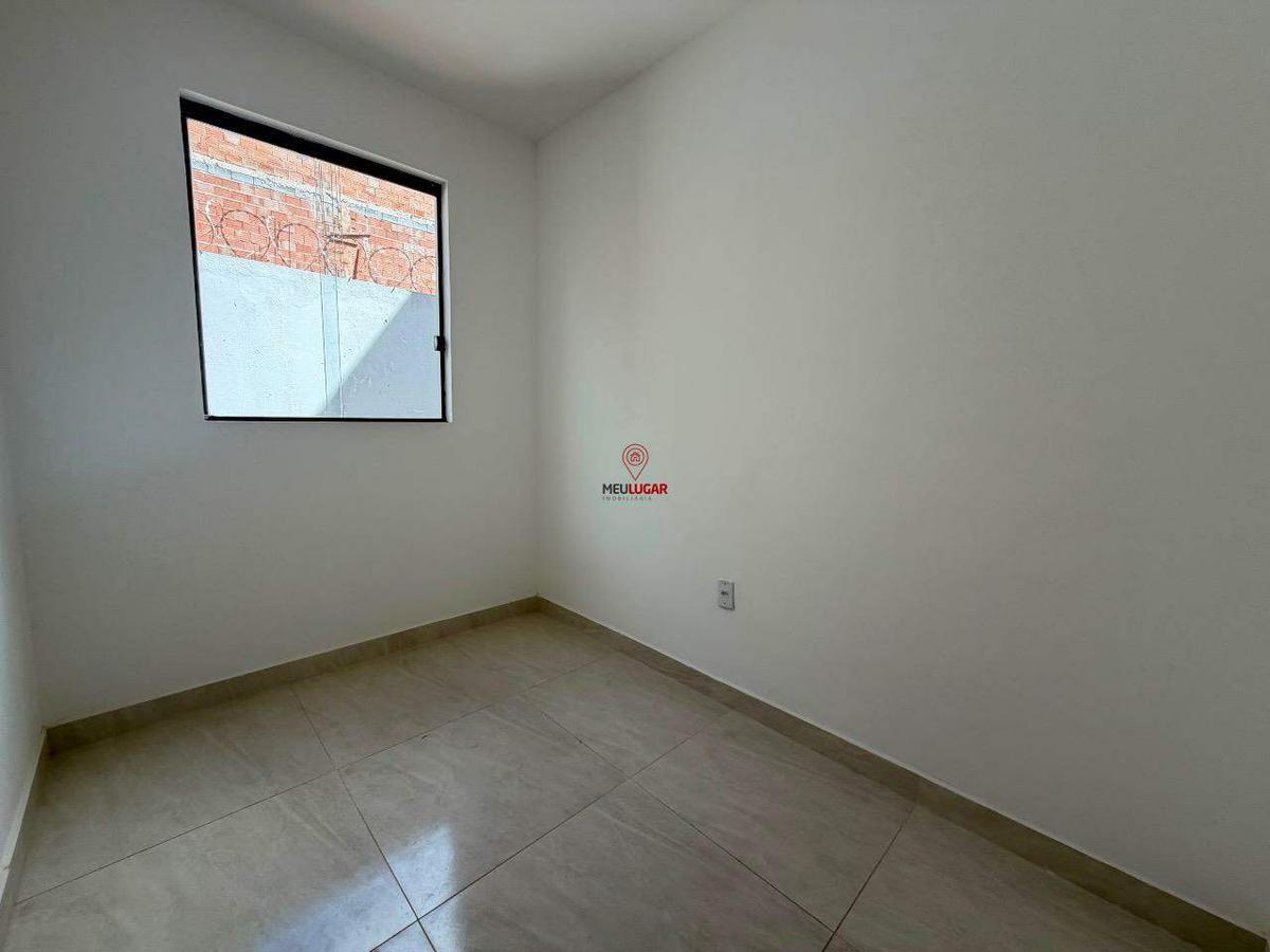Casa, Novo Barreirinho, 3 Quartos, 1 Vaga, 1 Suíte
