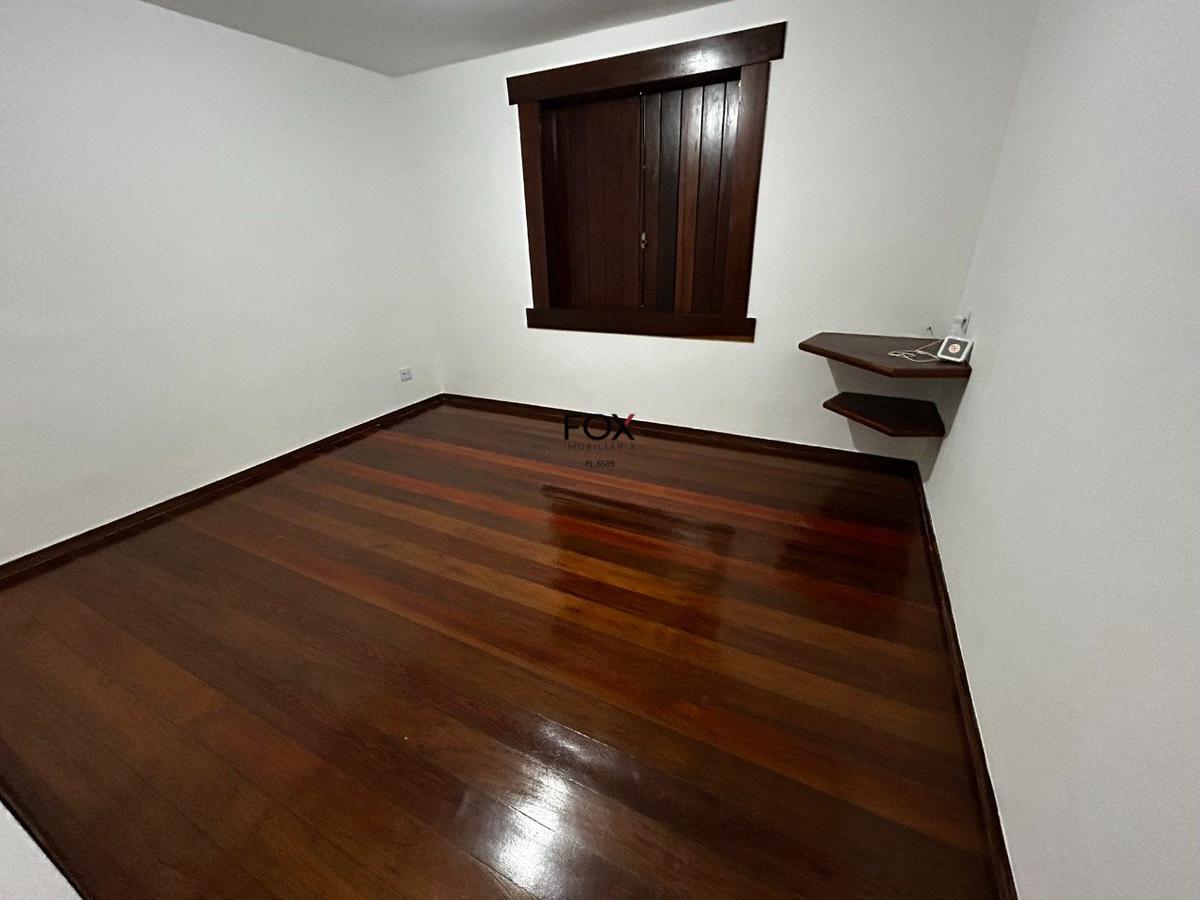 Casa, Santa Lúcia, 4 Quartos, 6 Vagas, 2 Suítes