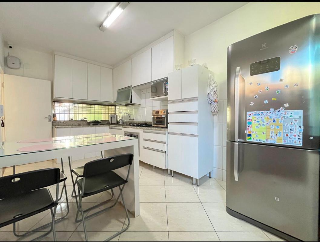 Casa, Paquetá, 3 Quartos, 2 Vagas, 1 Suíte