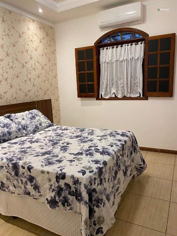Casa, Conjunto Cristina (são Benedito), 3 Quartos, 4 Vagas, 1 Suíte
