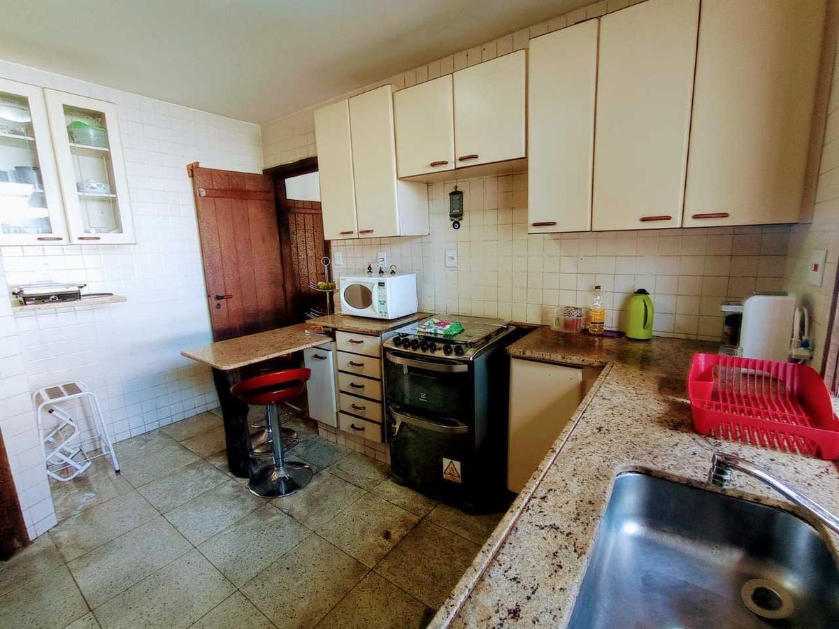 Casa, Castelo, 4 Quartos, 4 Vagas, 1 Suíte