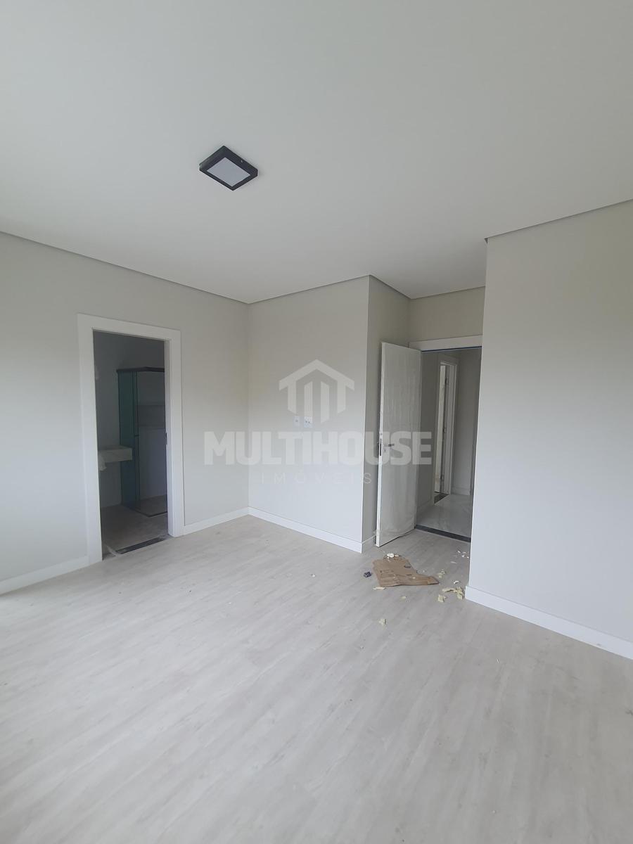 Casa, Jardim Leblon, 3 Quartos, 0 Vaga, 1 Suíte